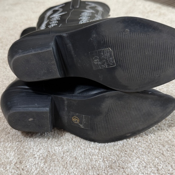 Soda Black Western Boots - Picture 6 of 8